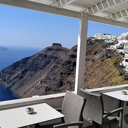 Mylos בית הארחה פירוסטפני