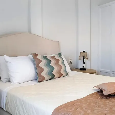 Mylos בית הארחה 4*