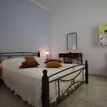 Mylos בית הארחה פירוסטפני