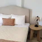 בית הארחה Mylos 4*